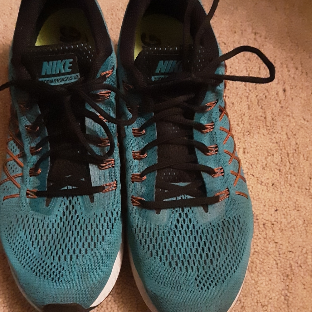Nike Zoom Pegasus 32 size 14